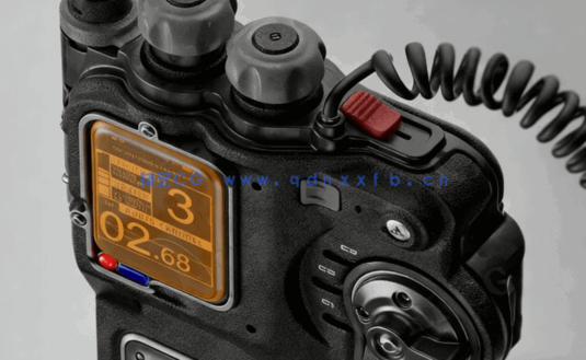 Zbrush概念艺术电台收音机硬表面建模视频教程 (图4) Zbrush概念艺术电台收音机硬表面建模视频教程 (图4)